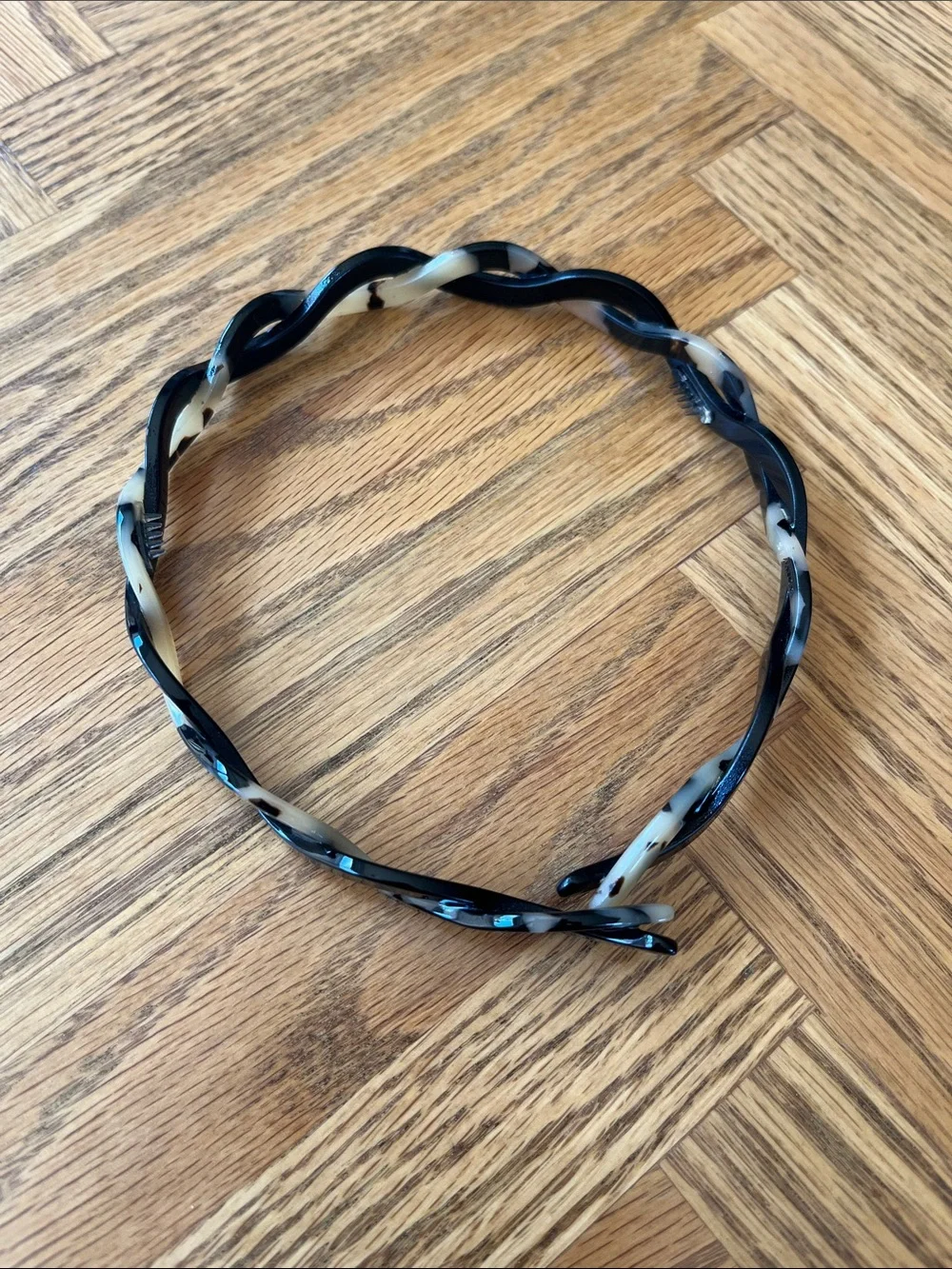 France Luxe - Two-Tone Braided Headband in Black and Cream
